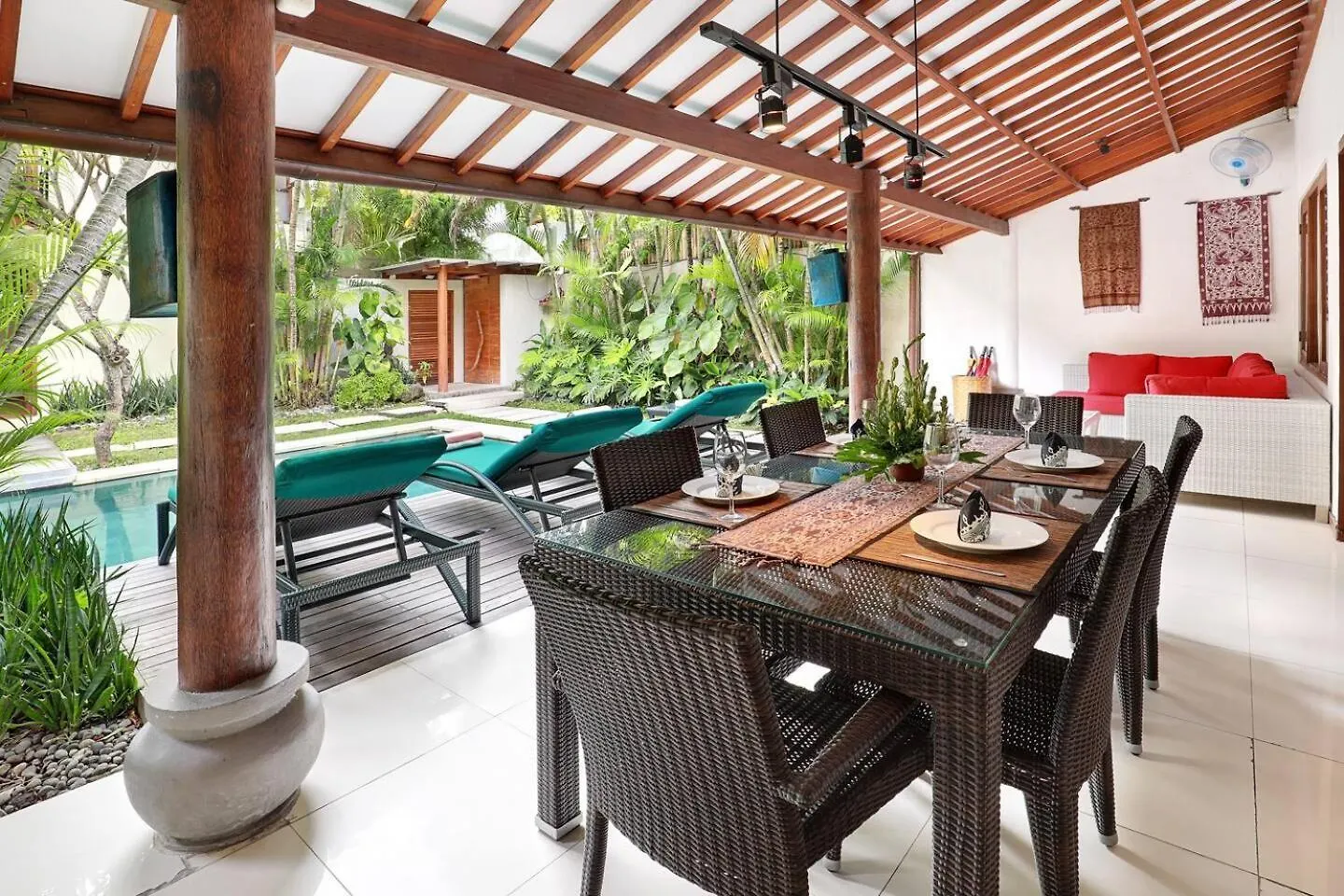 빌라 Super Value 4 Bedroom, Walk To Bintang Supermarket 세미냑